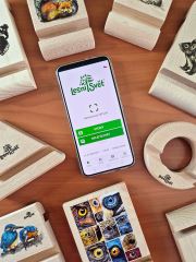 Stojánek na mobil a tablet L - Veverka (3)