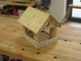 Stavebnice ptačí krmítko (2)